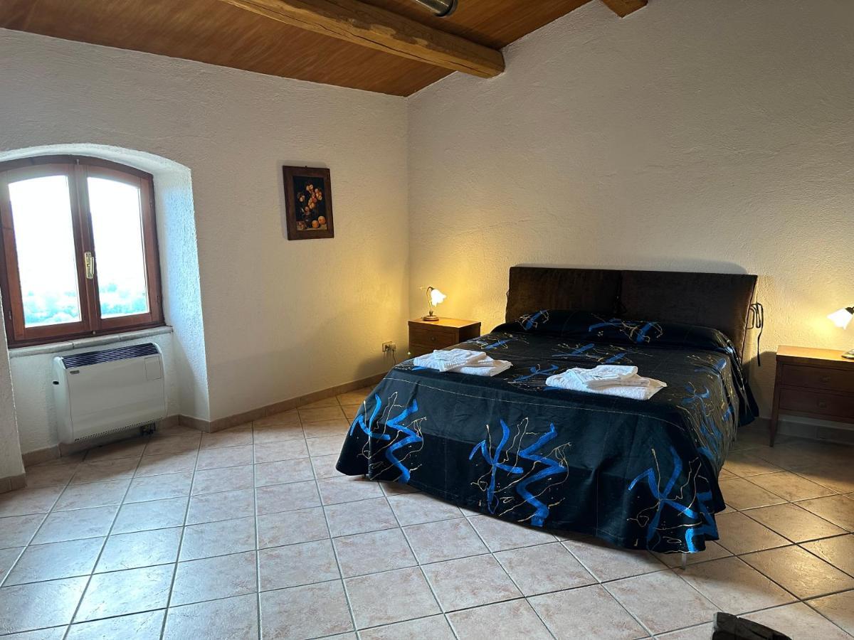 Relais Borgo Lizori Country House Campello sul Clitunno Luaran gambar