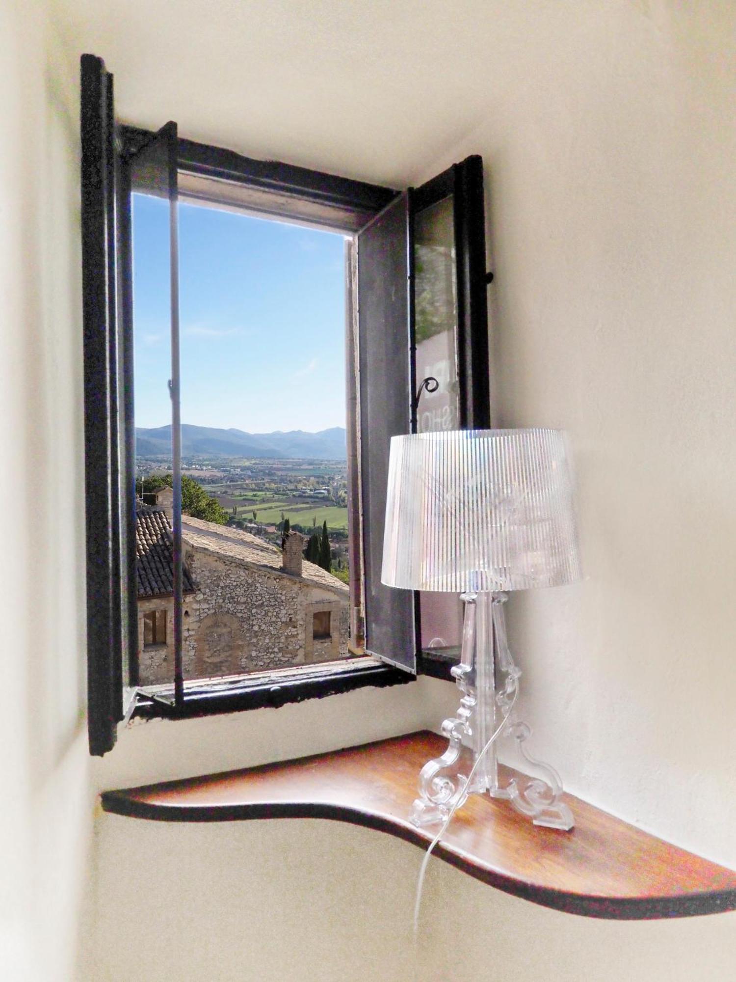 Relais Borgo Lizori Country House Campello sul Clitunno Luaran gambar