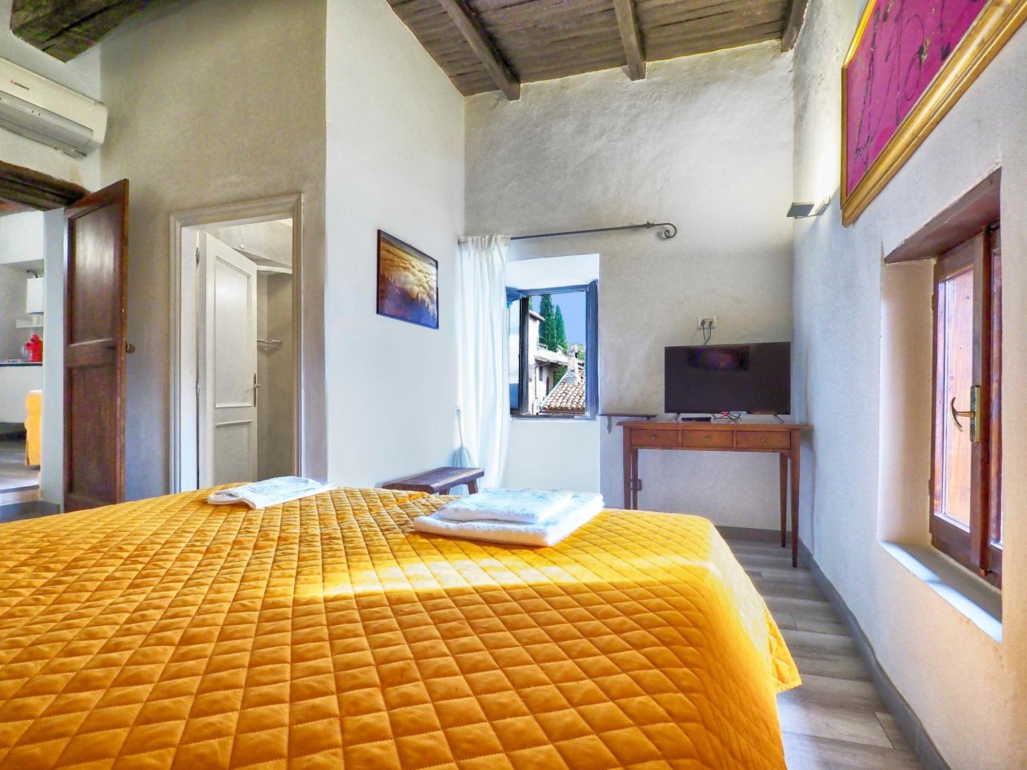 Relais Borgo Lizori Country House Campello sul Clitunno Luaran gambar