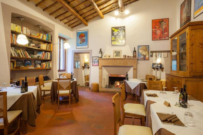 Relais Borgo Lizori Country House Campello sul Clitunno Luaran gambar