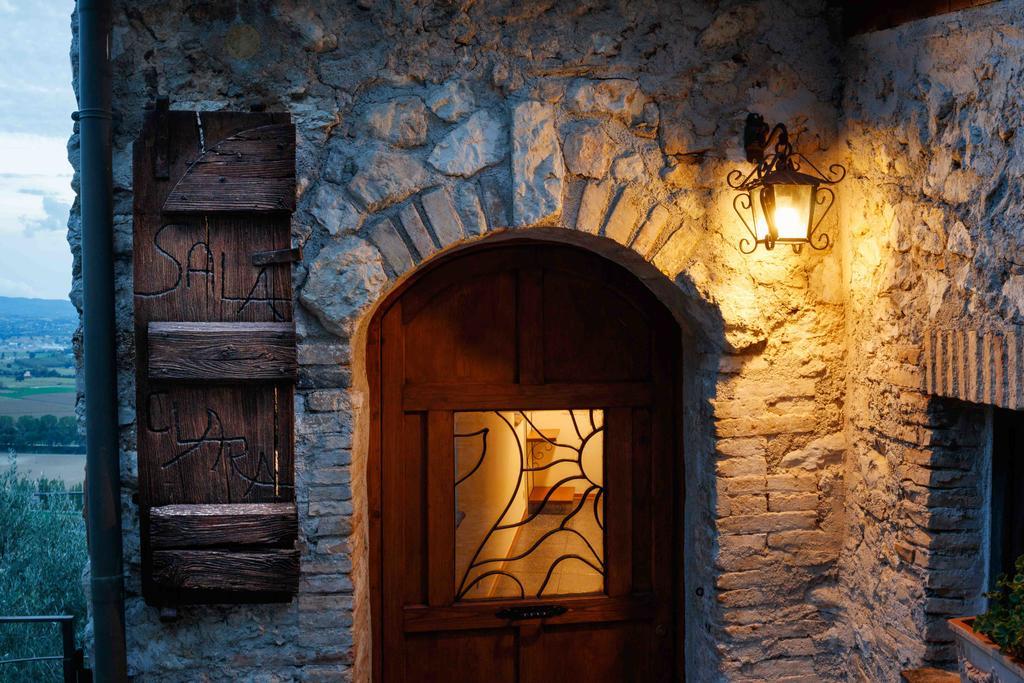 Relais Borgo Lizori Country House Campello sul Clitunno Luaran gambar